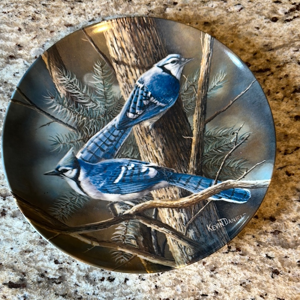 Knowles Ltd edition Blue Jays Ceramic Art Collector Plate